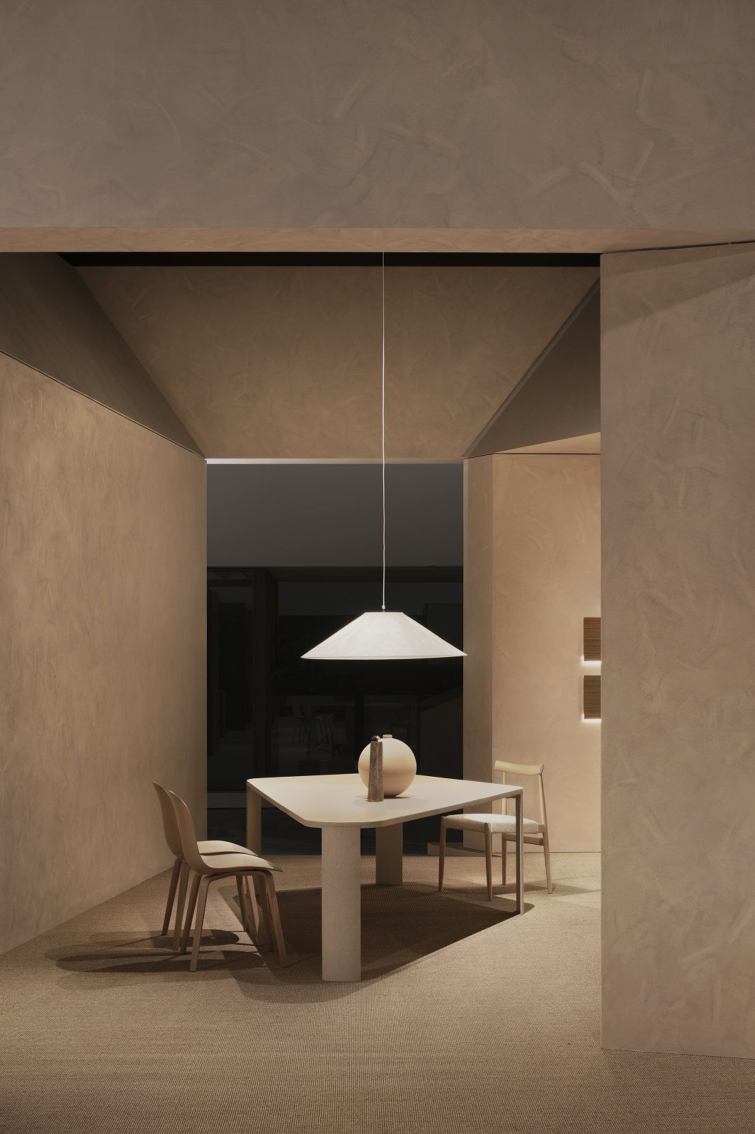 Bonnet Table / Dining Table MDF Italia