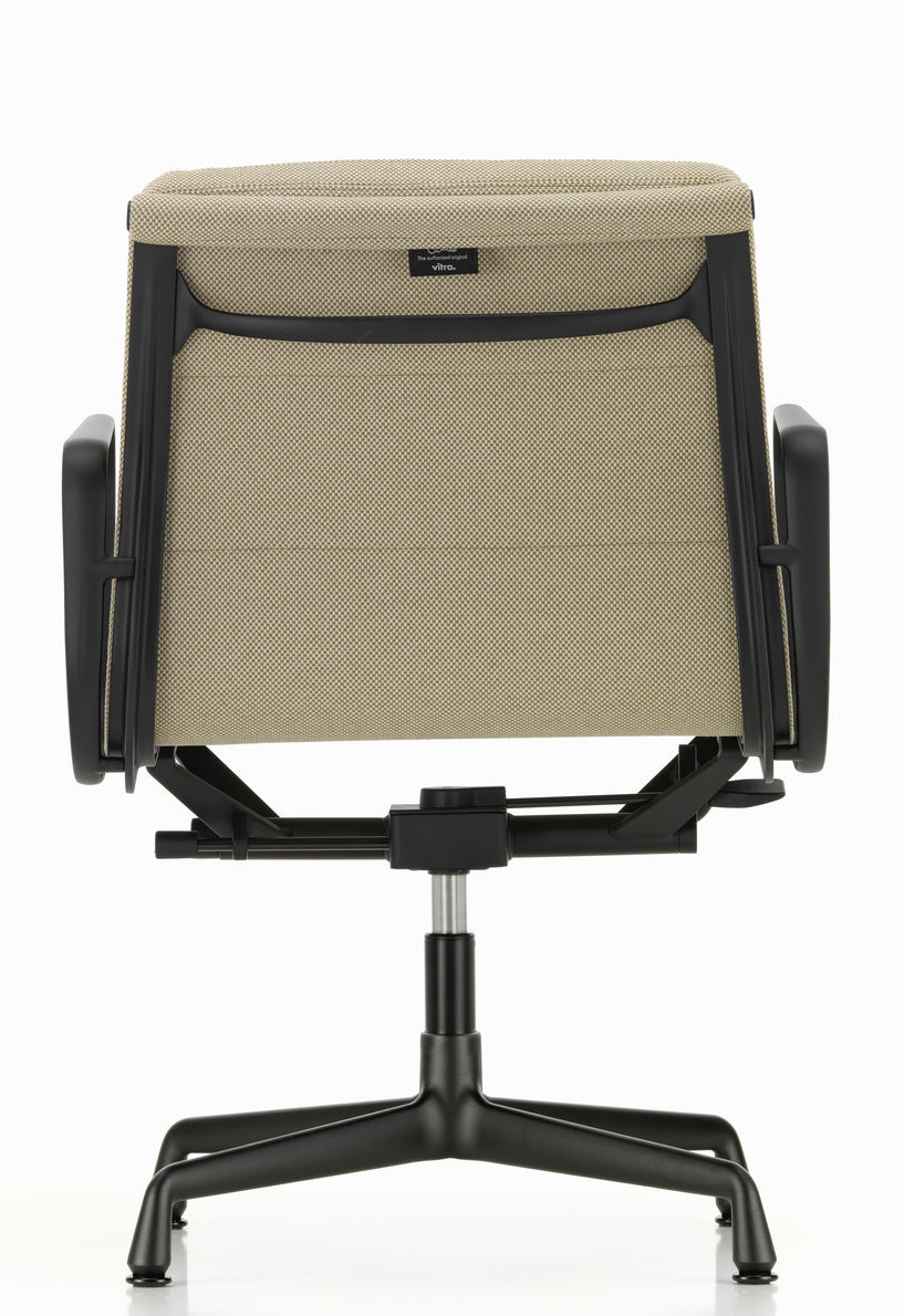 Soft Pad Chair EA 231 / EA231 Chair Vitra