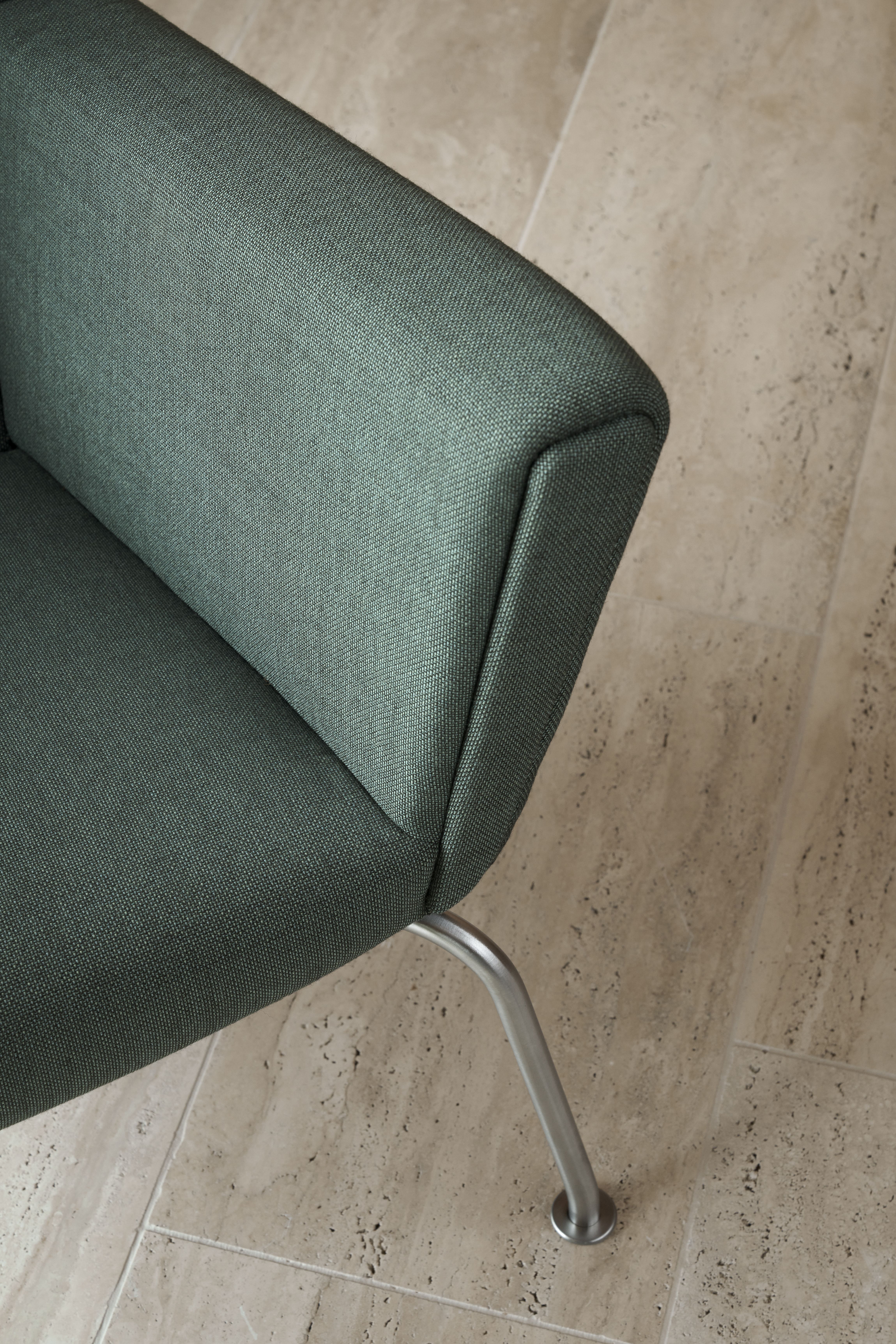 CH445 Wing Chair Passion 6101 Limited Edition Carl Hansen & Søn