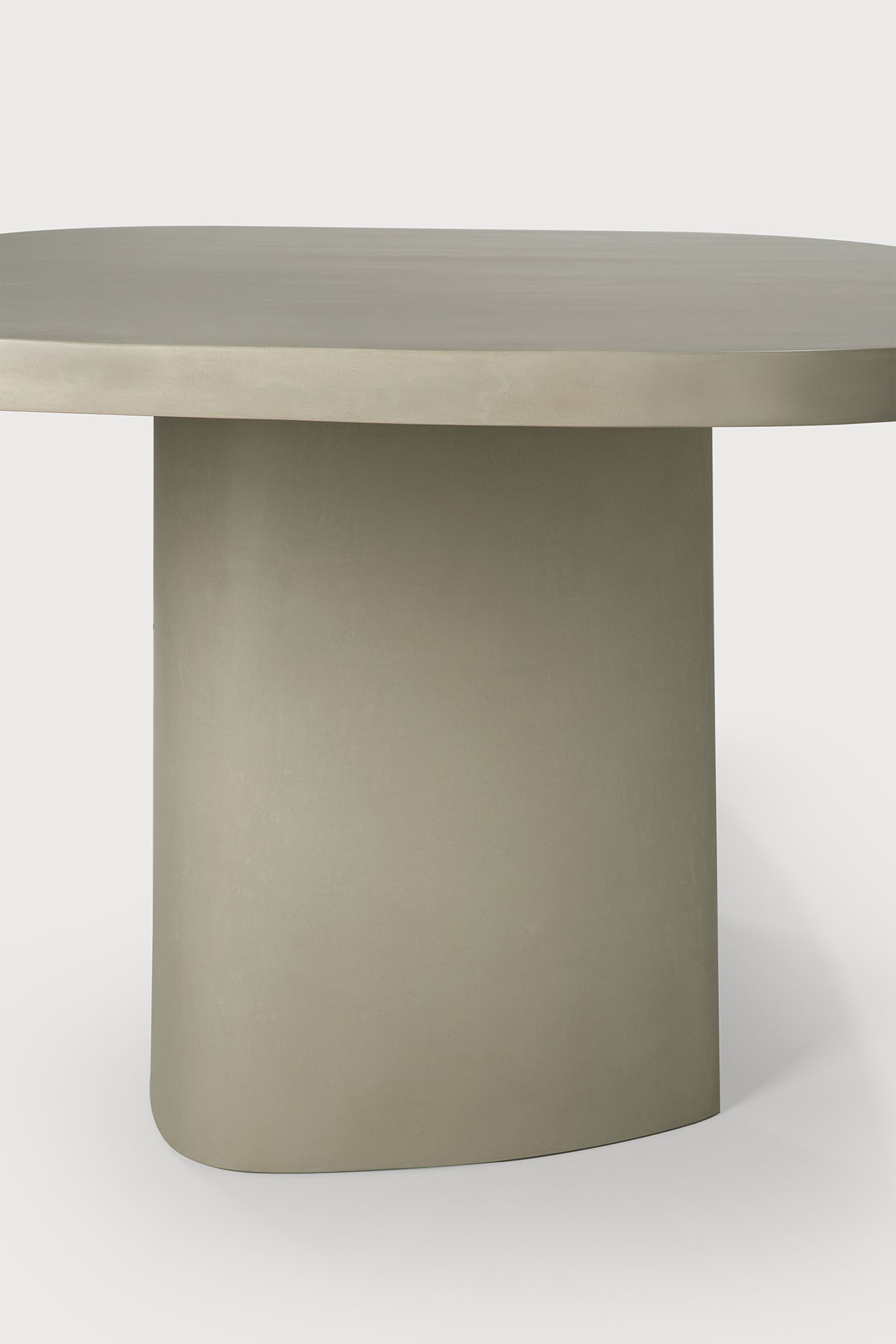 Canyon dining table outdoor concrete Ethnicraft