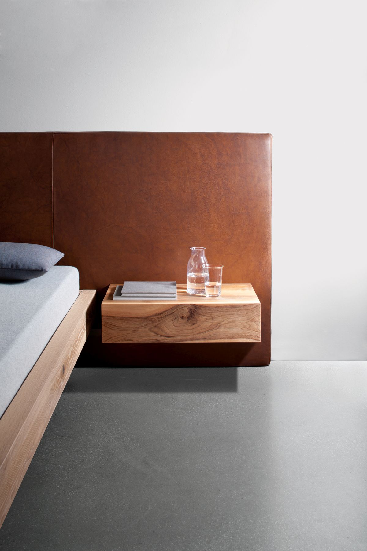 SC 29 Bed without Console Janua