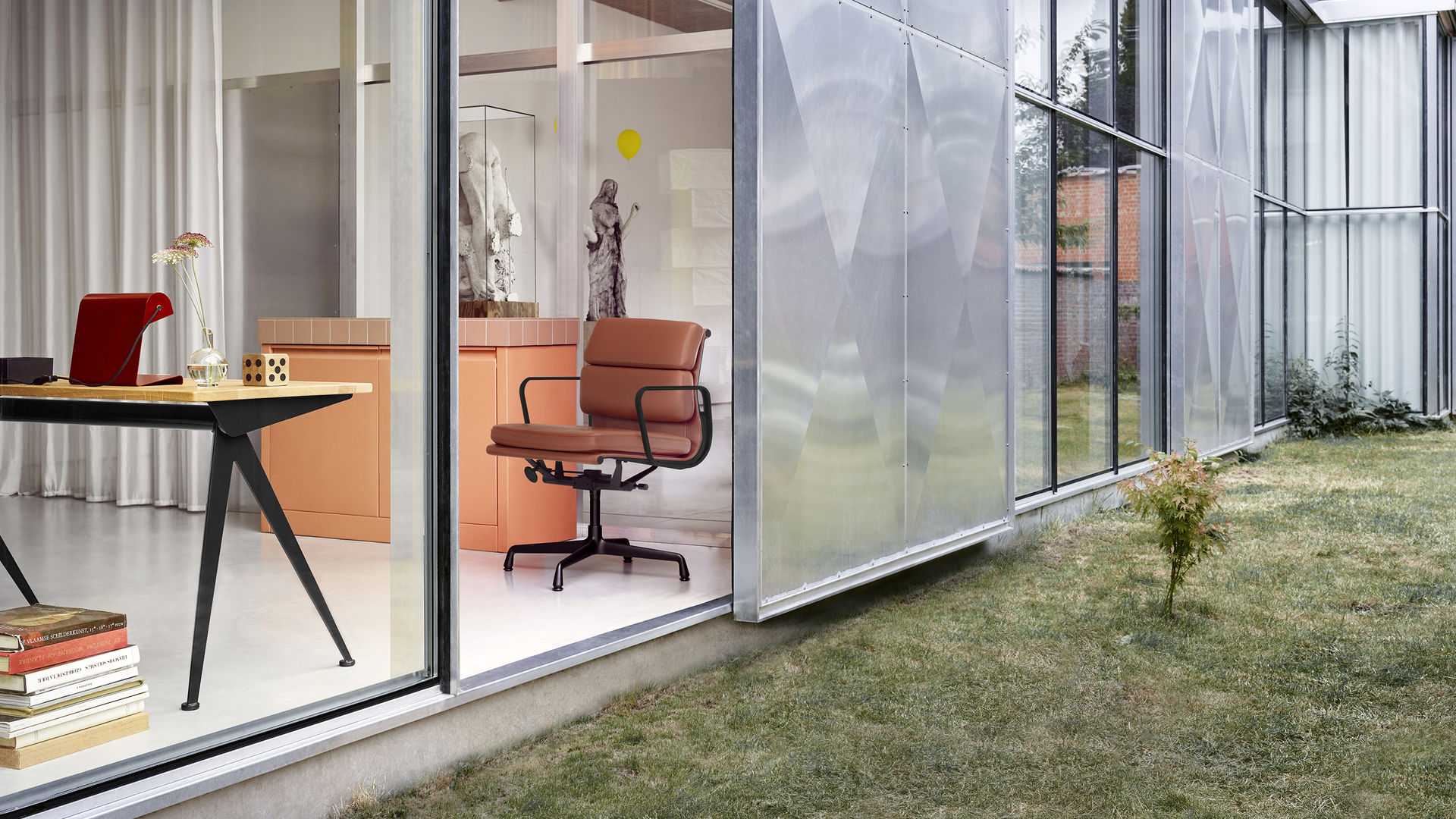 Soft Pad Chair EA 231 / EA231 Chair Vitra