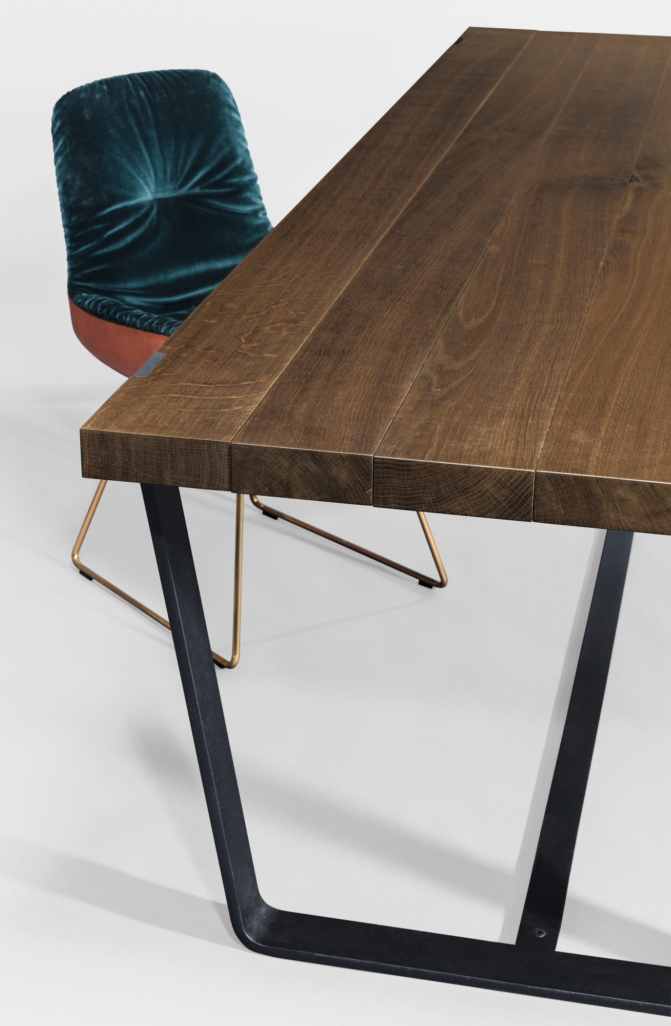 BB 11 Clamp table smoked oak Janua