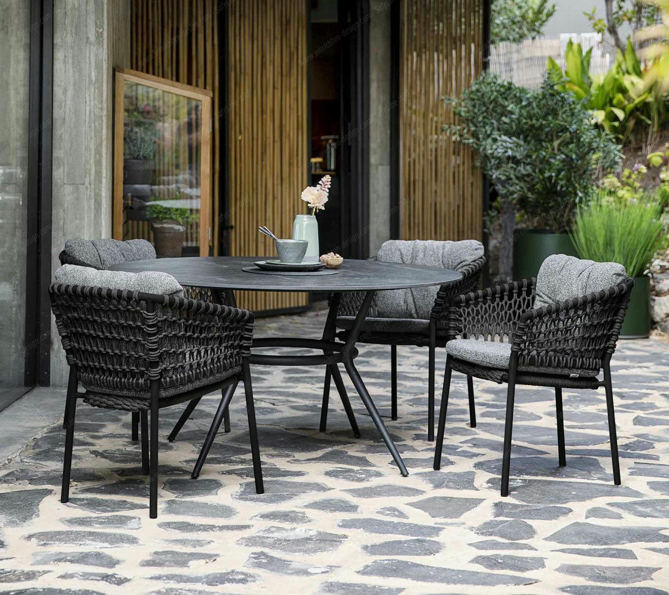 Joy Outdoor dining table round frame light grey / table top compact laminate Cane-Line