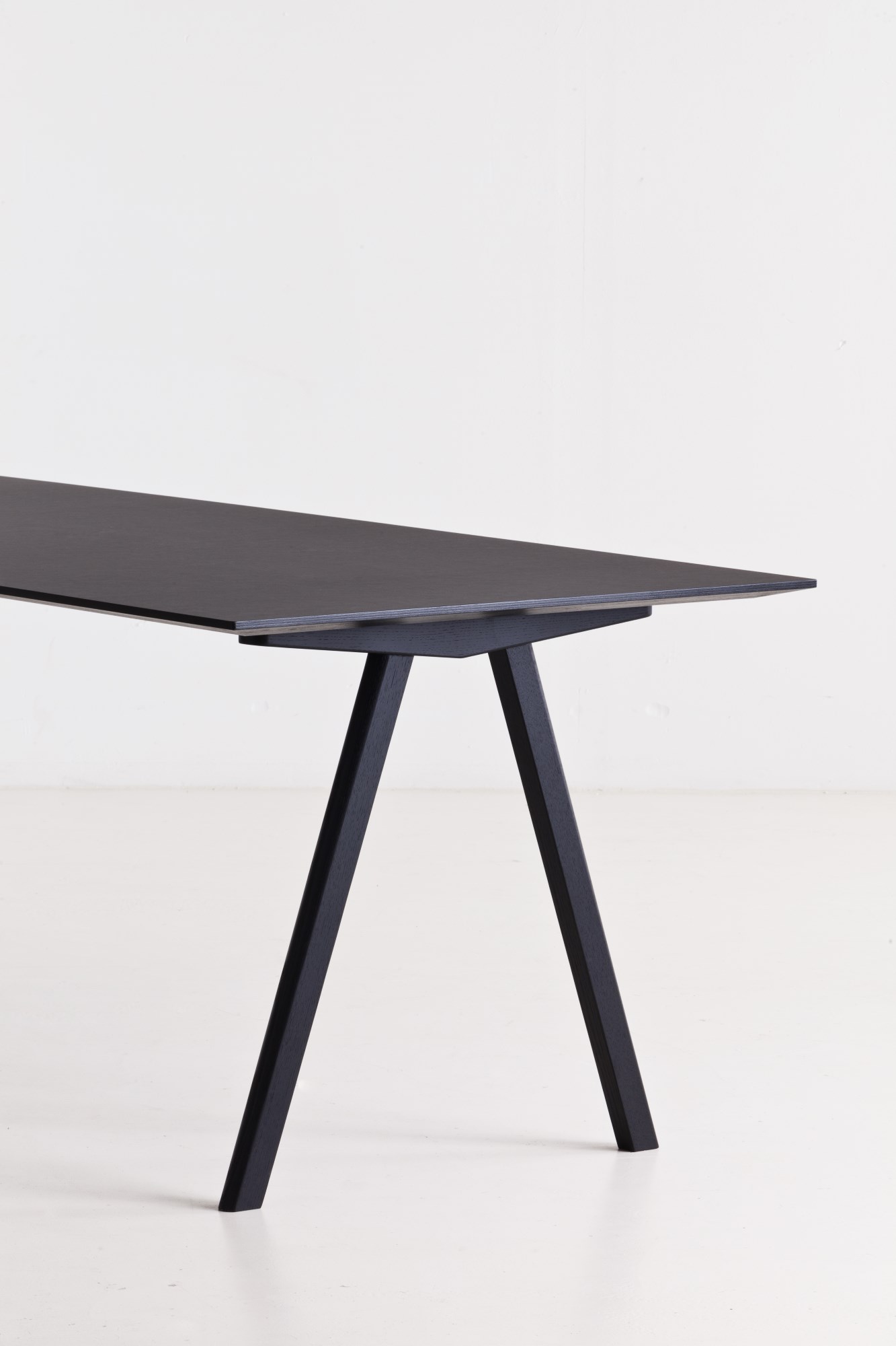 Copenhague Desk Table CPH 10 Hay Oak water-based lacquer / top linoleum off white MDF edge