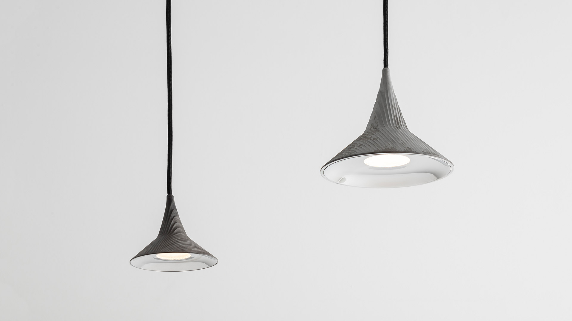 Unterlinden Chandelier Ring Aluminium 2700K Artemide