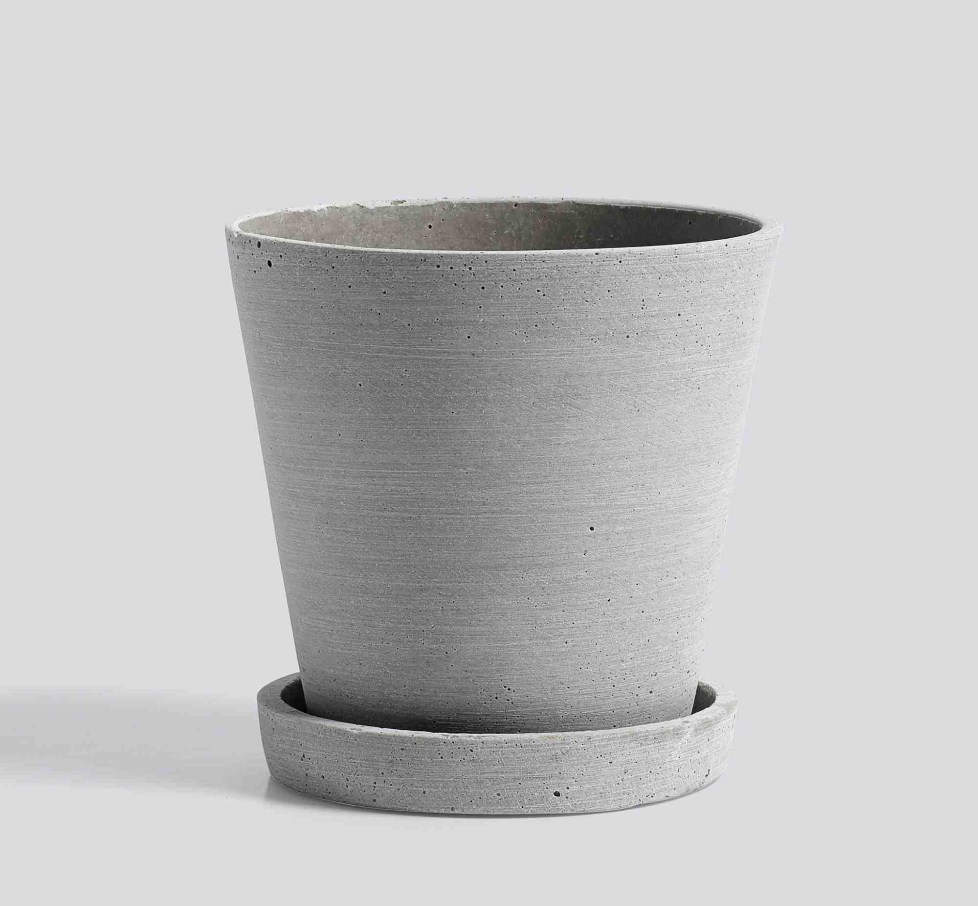 Flowerpot with Saucer M Hay