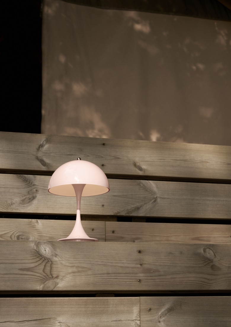 Panthella 160 Portable LED Table lamp Indoor/Outdoor Louis Poulsen Opal Pale rose SINGLE PIECES