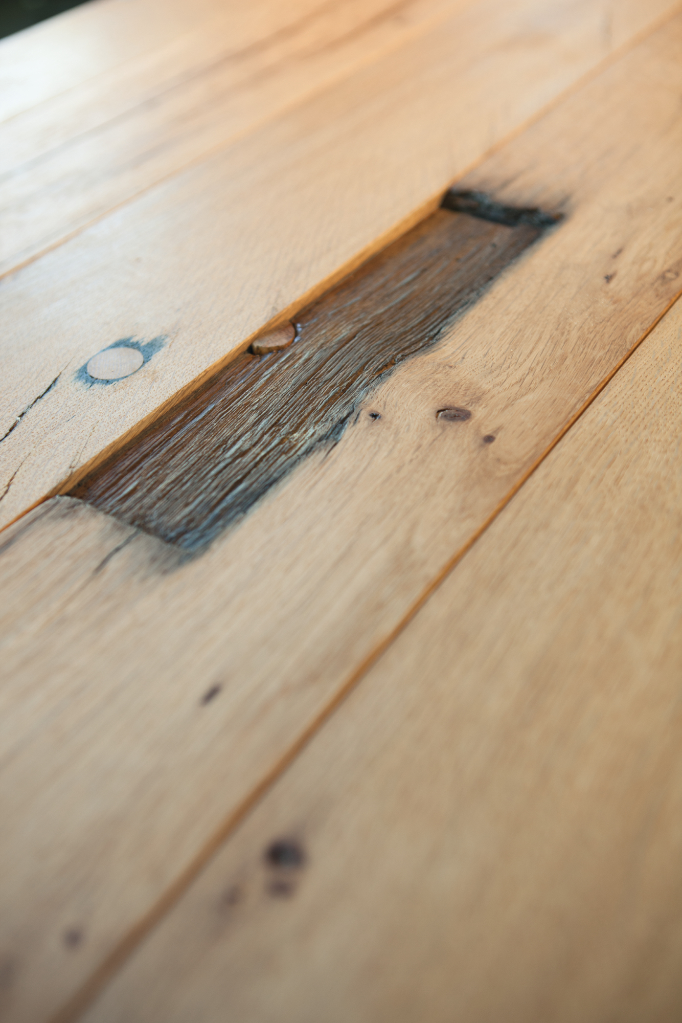 BB 11 Clamp table oak Janua