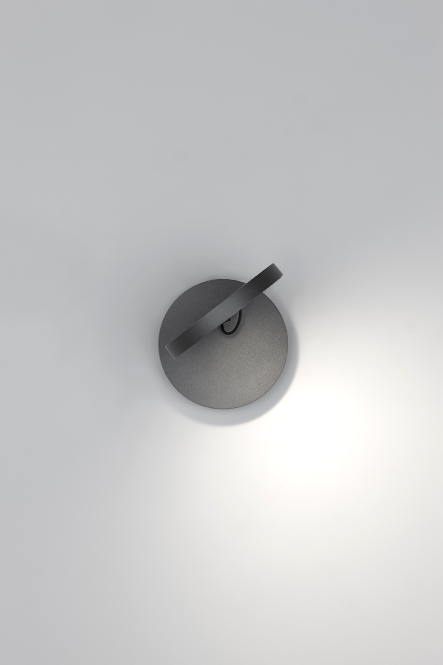 Demetra Faretto wall lamp with switch Artemide