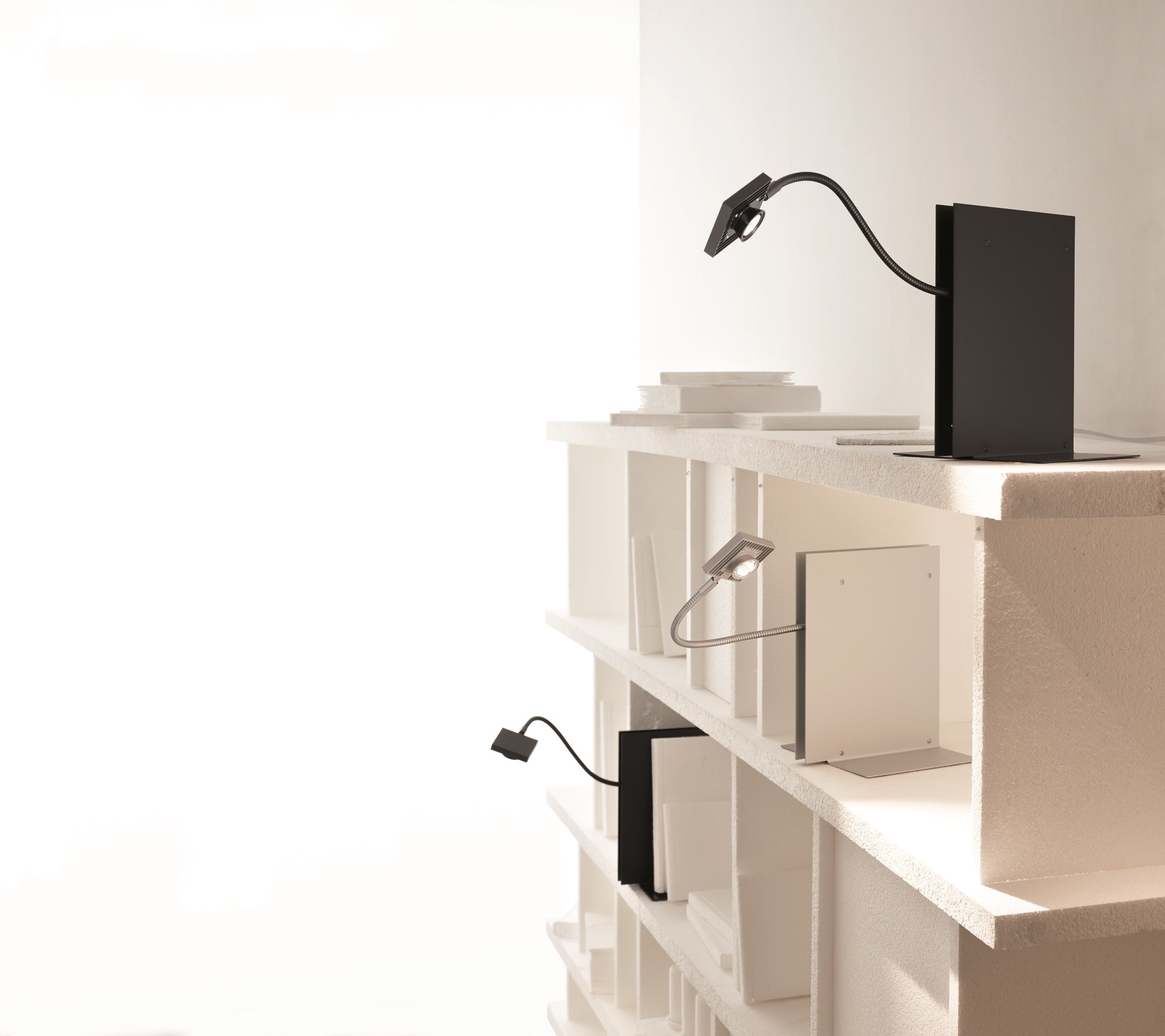 LED's Oskar LED shelf lamp Ingo Maurer