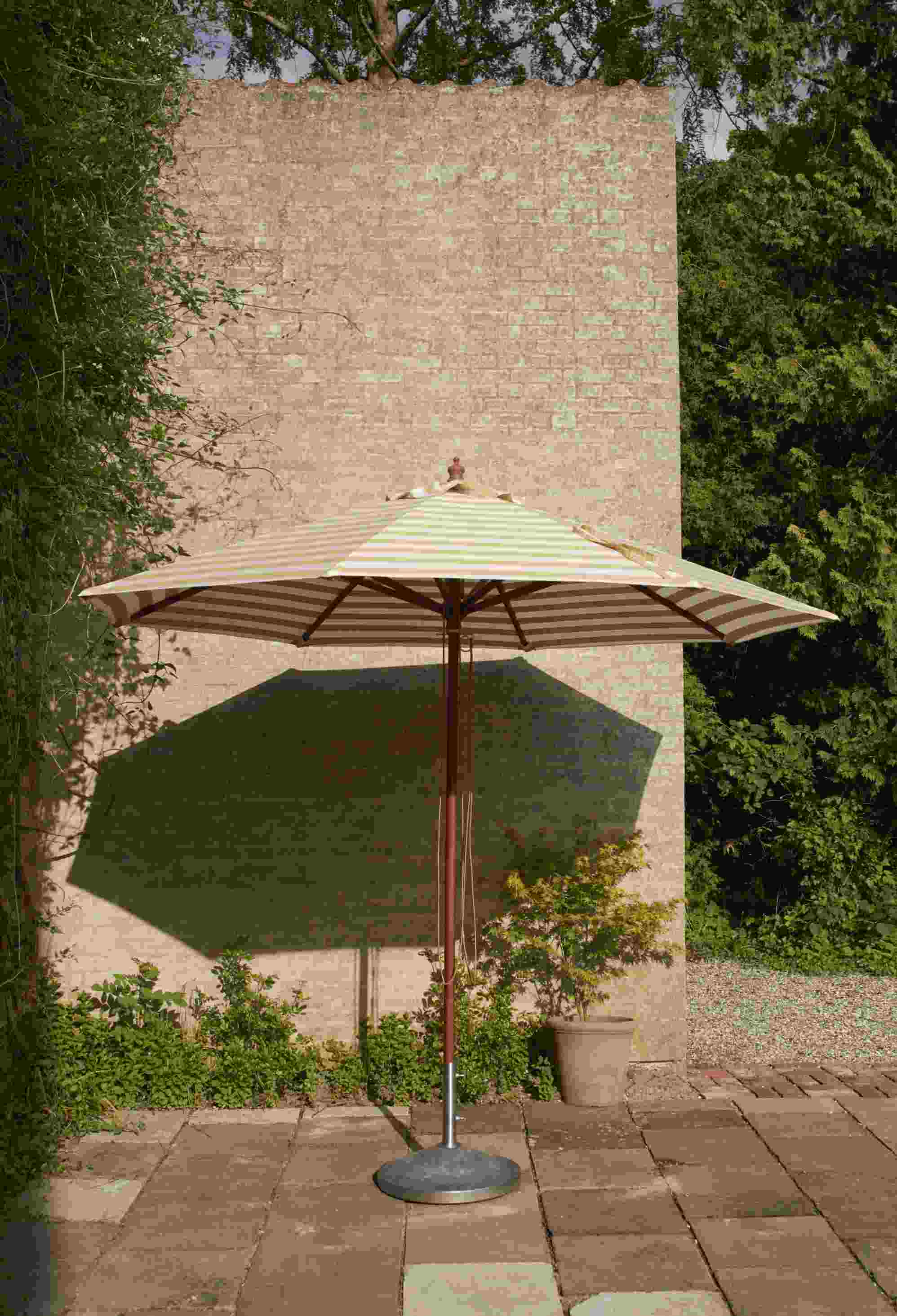 Messina Parasol Skagerak by Fritz Hansen Ø 210 cm / Off white