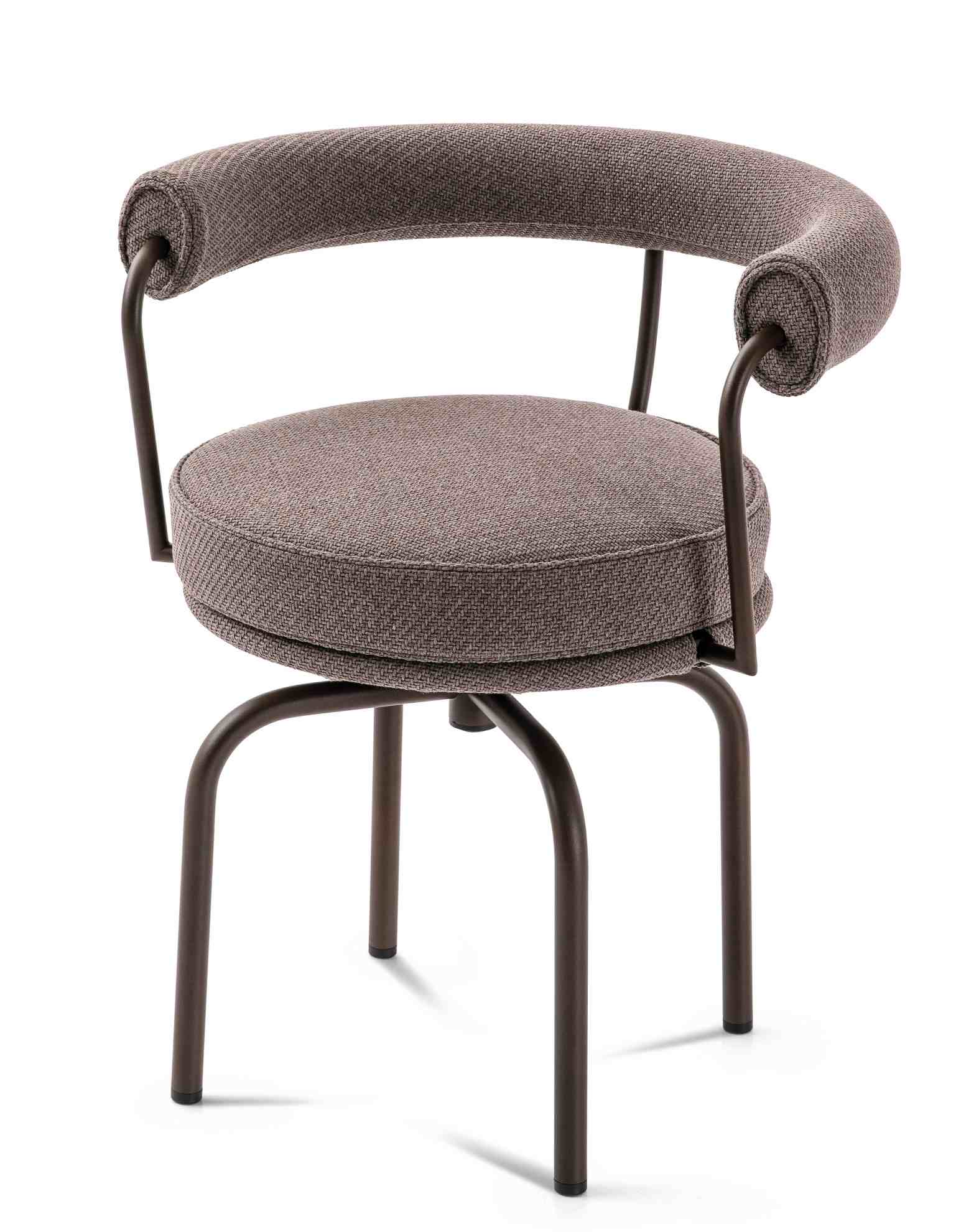 7 Fauteuil Tournant swivel armchair Outdoor Cassina