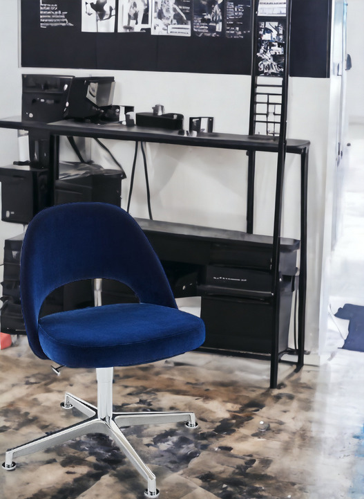 Saarinen Relax Conference Chair 4-Star Swivel Base without Armrest Knoll Interntional