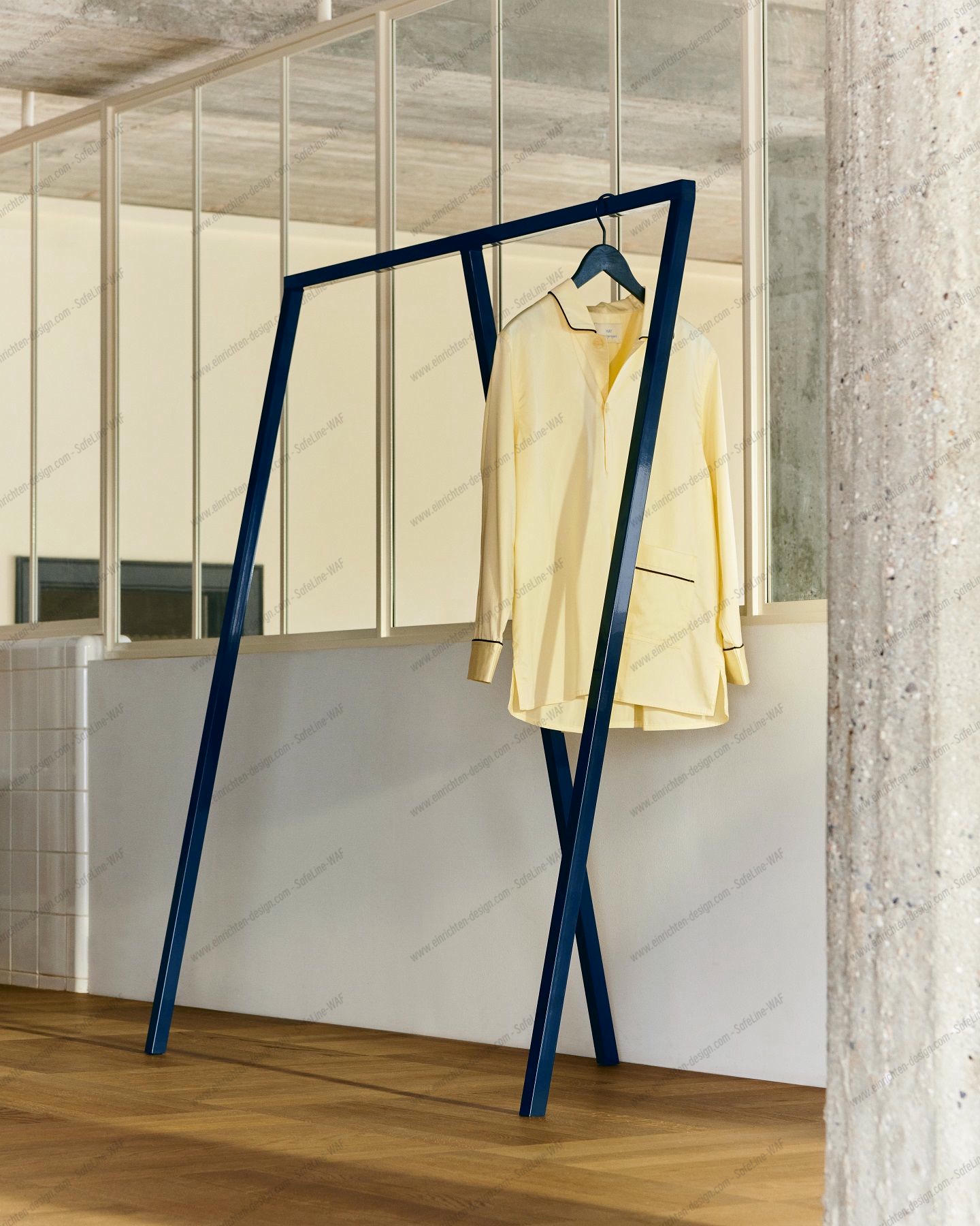 Loop Stand Wardrobe Hay