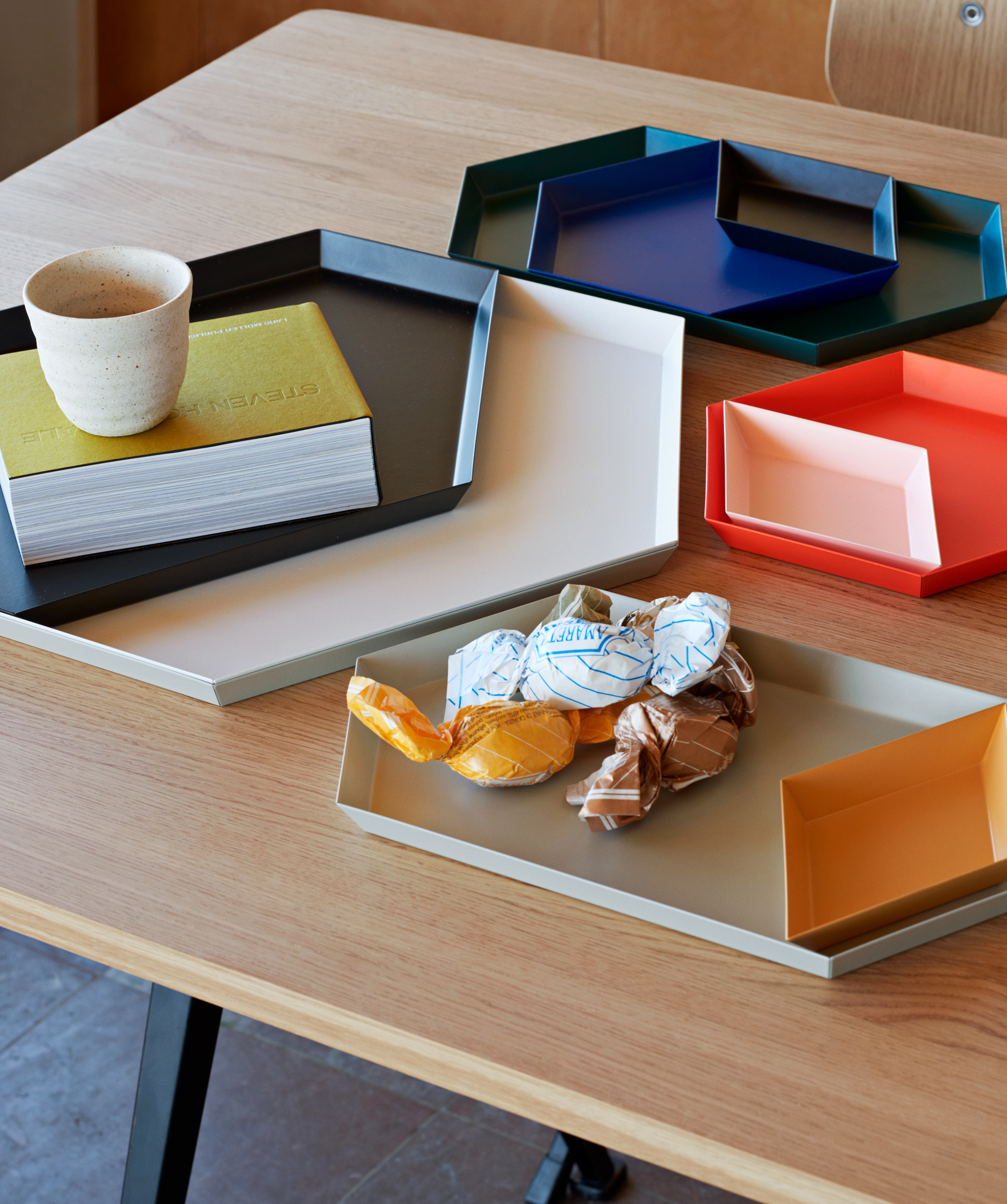 Kaleido Tray XL Grey Hay SINGLE PIECES