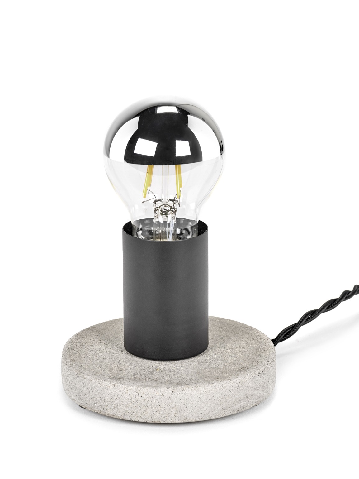 Essentials KVG Nr. 19 - 01 Table lamp Serax SINGLE PIECES