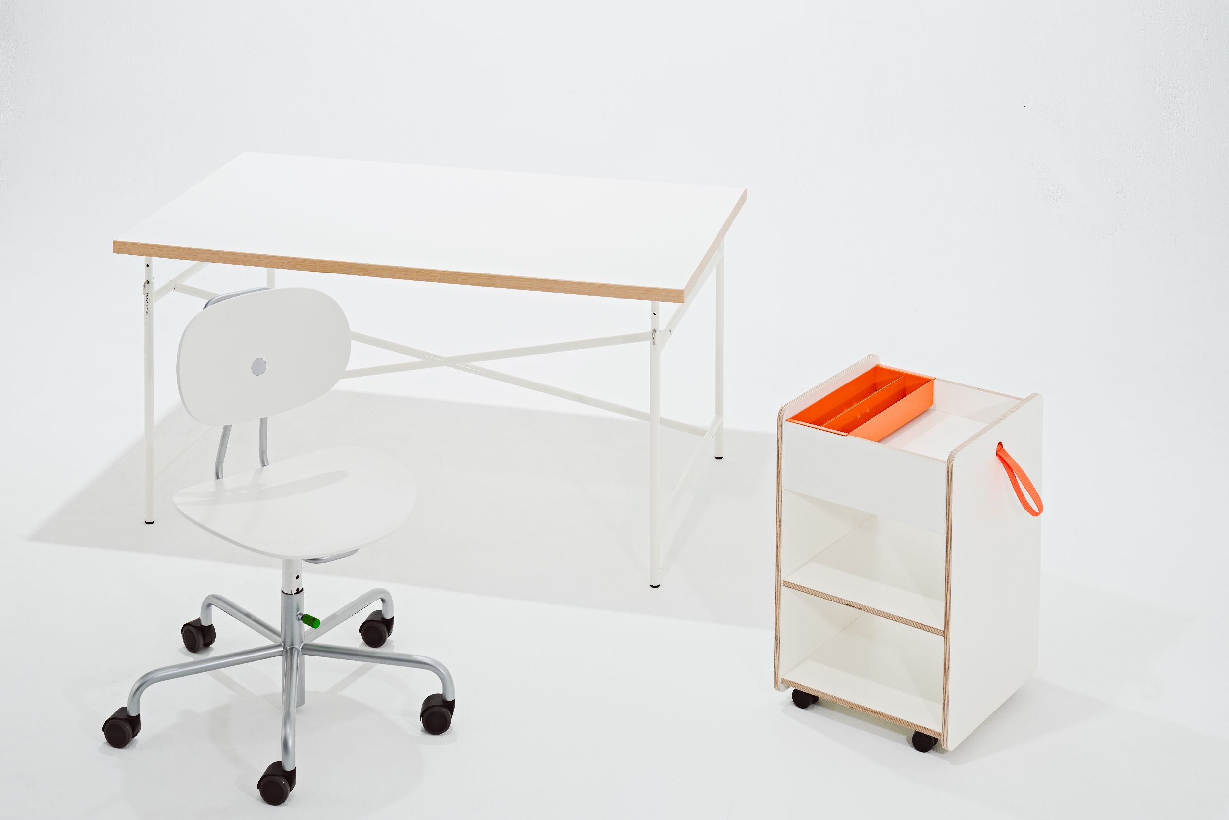Schoolfriends Desk Set Richard Lampert