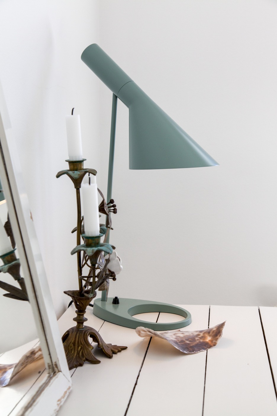 AJ table lamp BLACK Louis Poulsen SINGLE PIECE