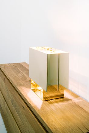 LT01 Seam One table light e15