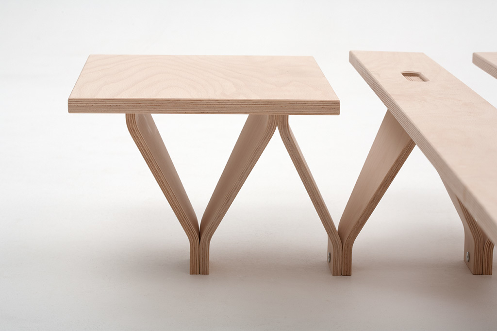Lieg bed bedside table Tojo