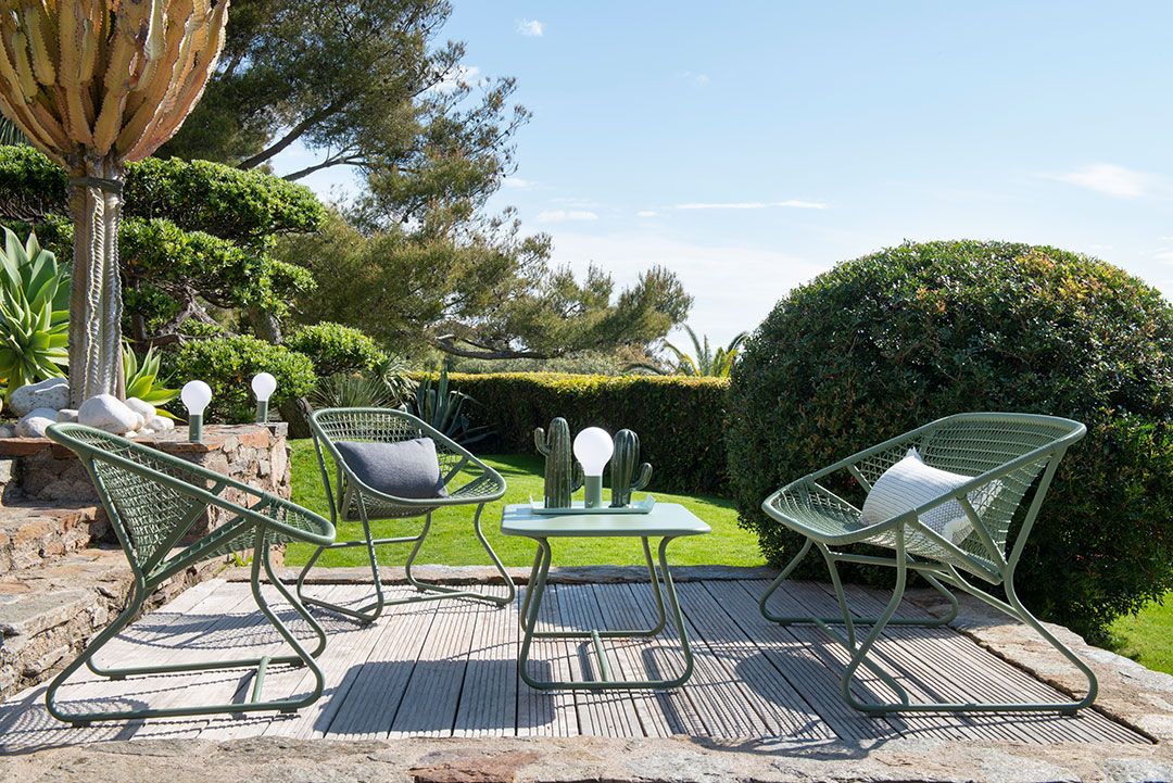 Sixties Outdoor bench Fermob
