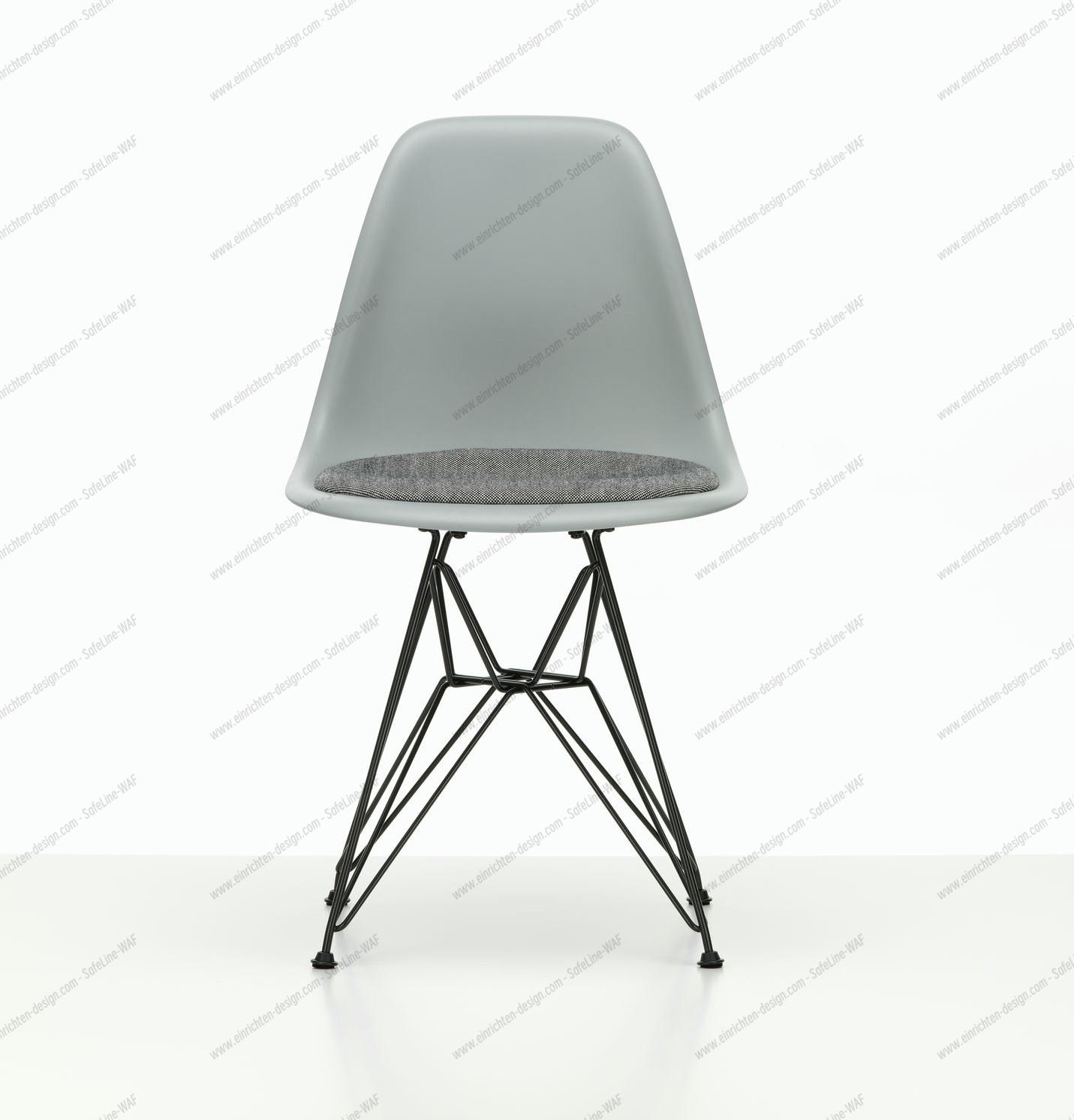 Eames Plastic Side Chair DSR Chair with seat cushion Vitra