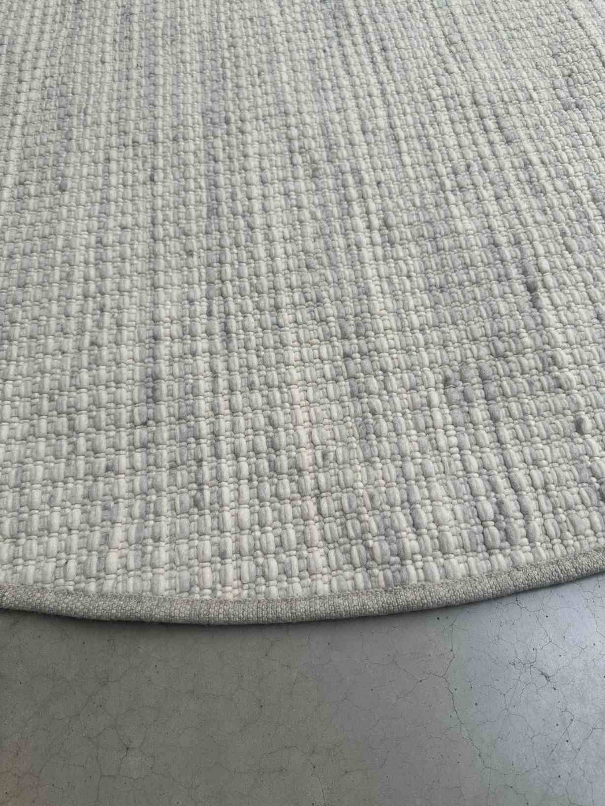 Olbia Mesa Round rug W 280 cm Tisca SINGLE PIECE