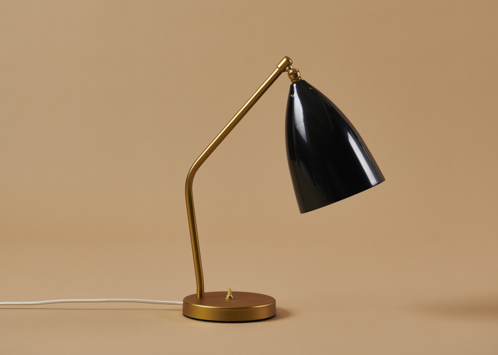 Gräshoppa Table lamp Gubi
