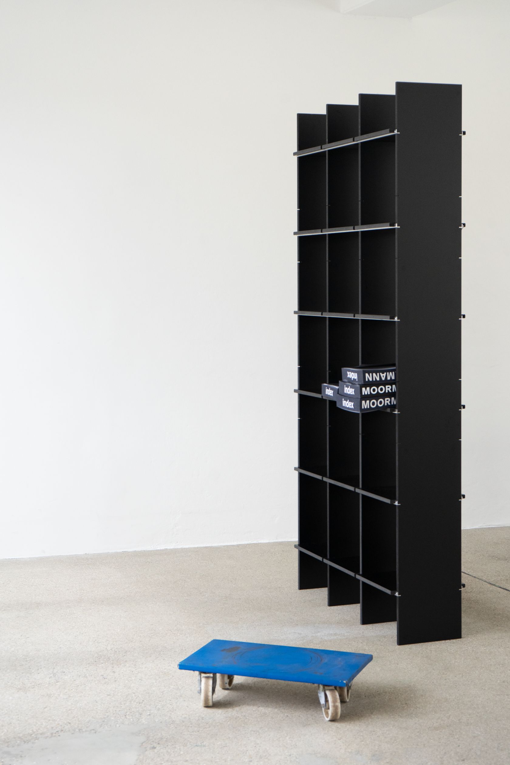 FNP shelf 223 Nils Holger Moormann