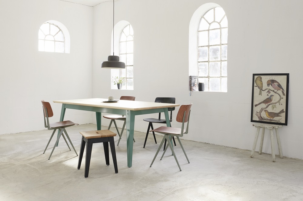 6Grad Stool Jan Cray