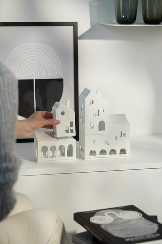 Light house Stacking house of arches Wheels
