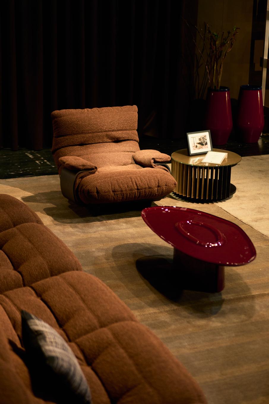Oasi coffee table ligne roset