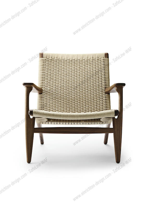 CH25 Lounge Sessel aus Walnussholz mit geölter Oberfläche und handgeflochtener Papierkordel von Carl Hansen & Søn.