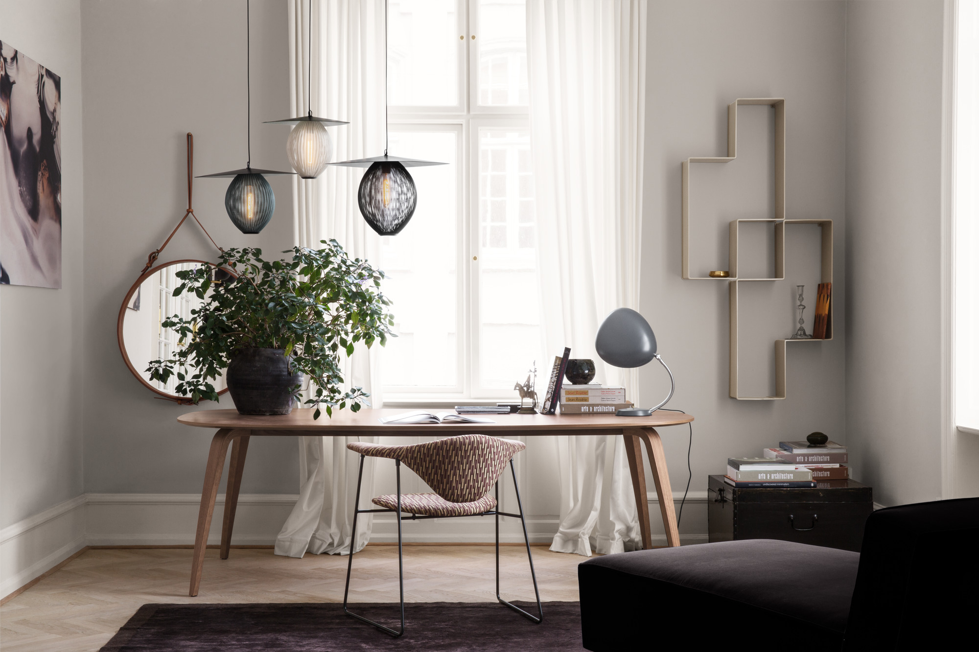 Satellite Pendant Lamp M Cream white Gubi
