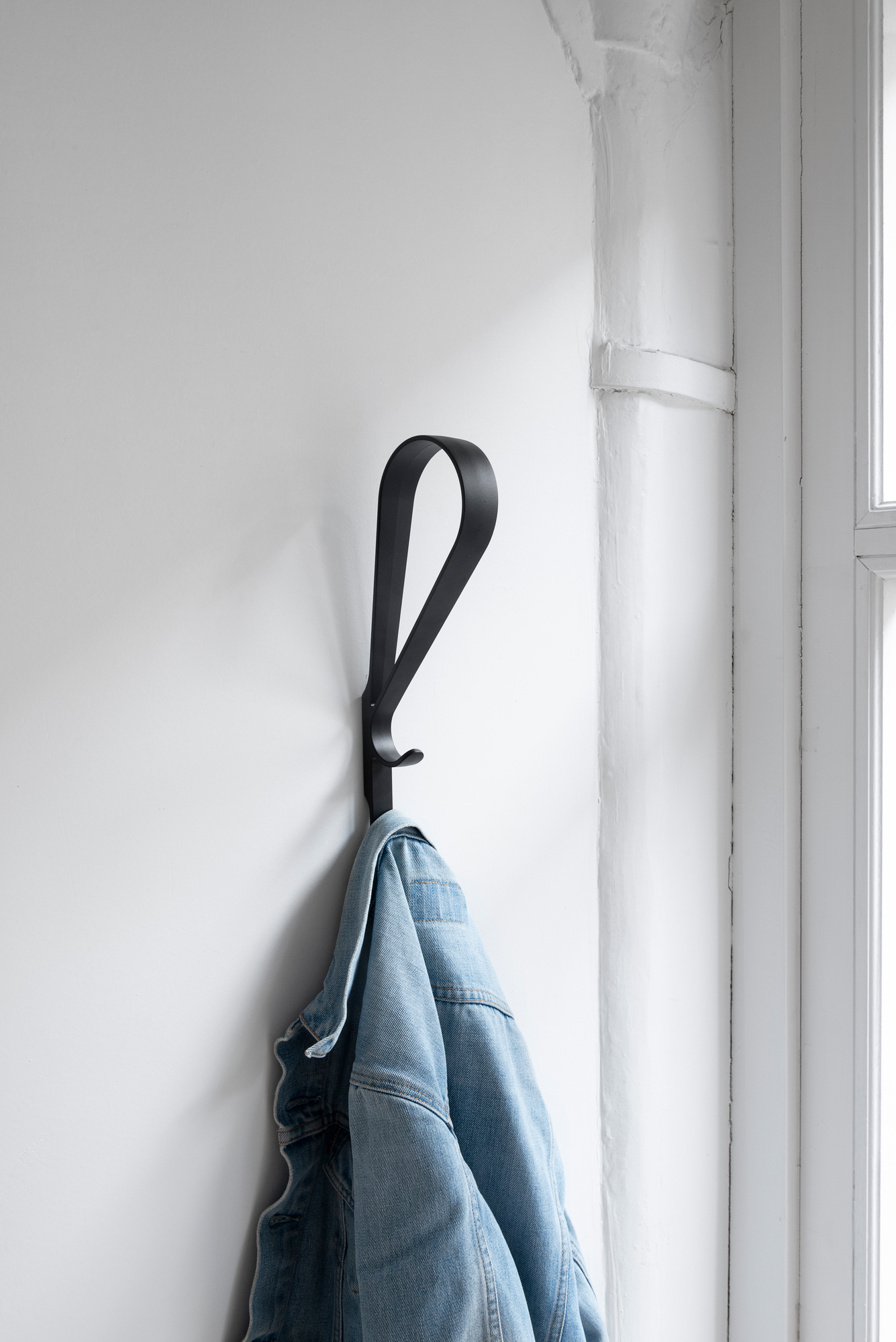 Tupla Wall Hook Artek