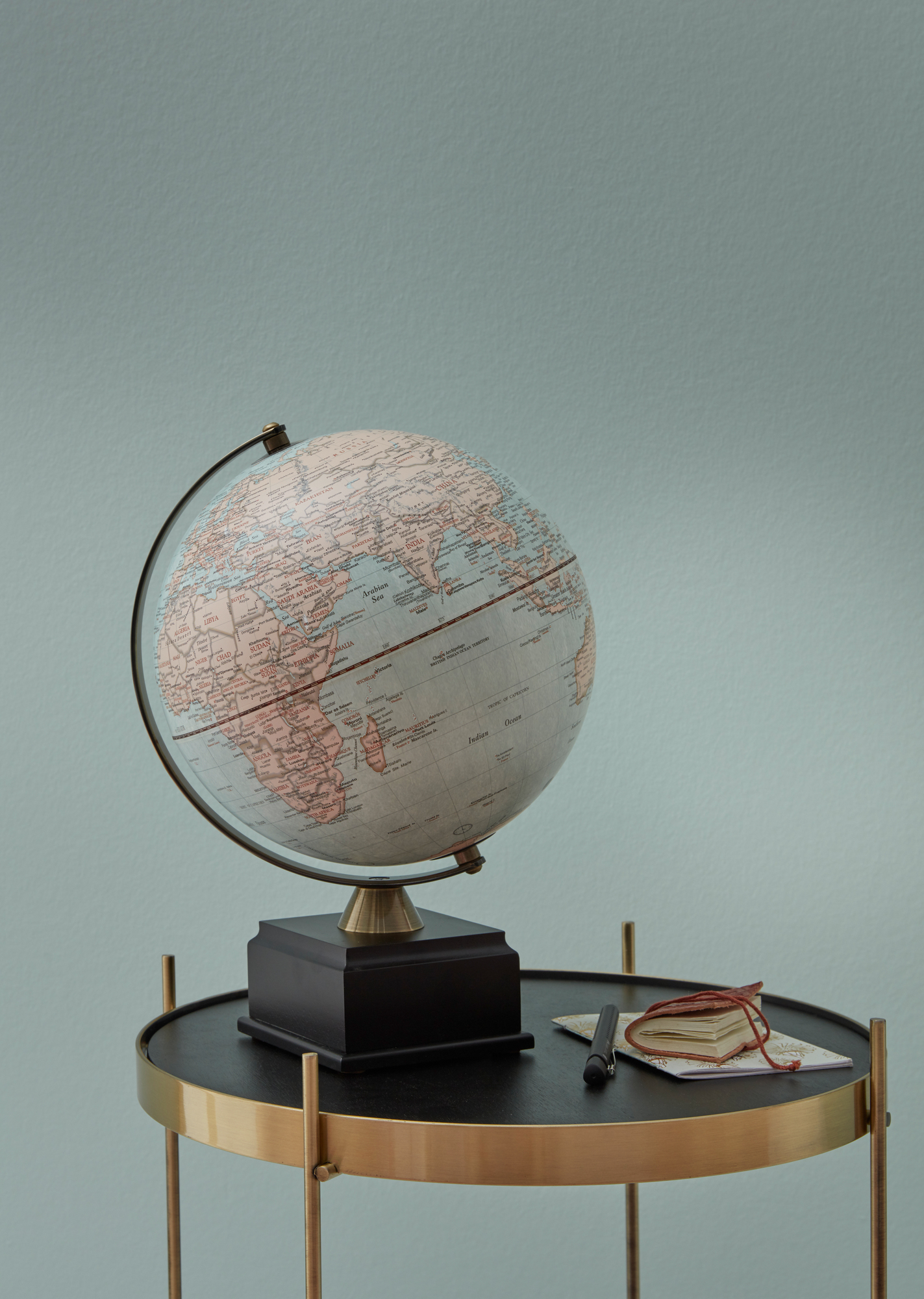 Globe Antique Monument Emform SINGLE PIECE