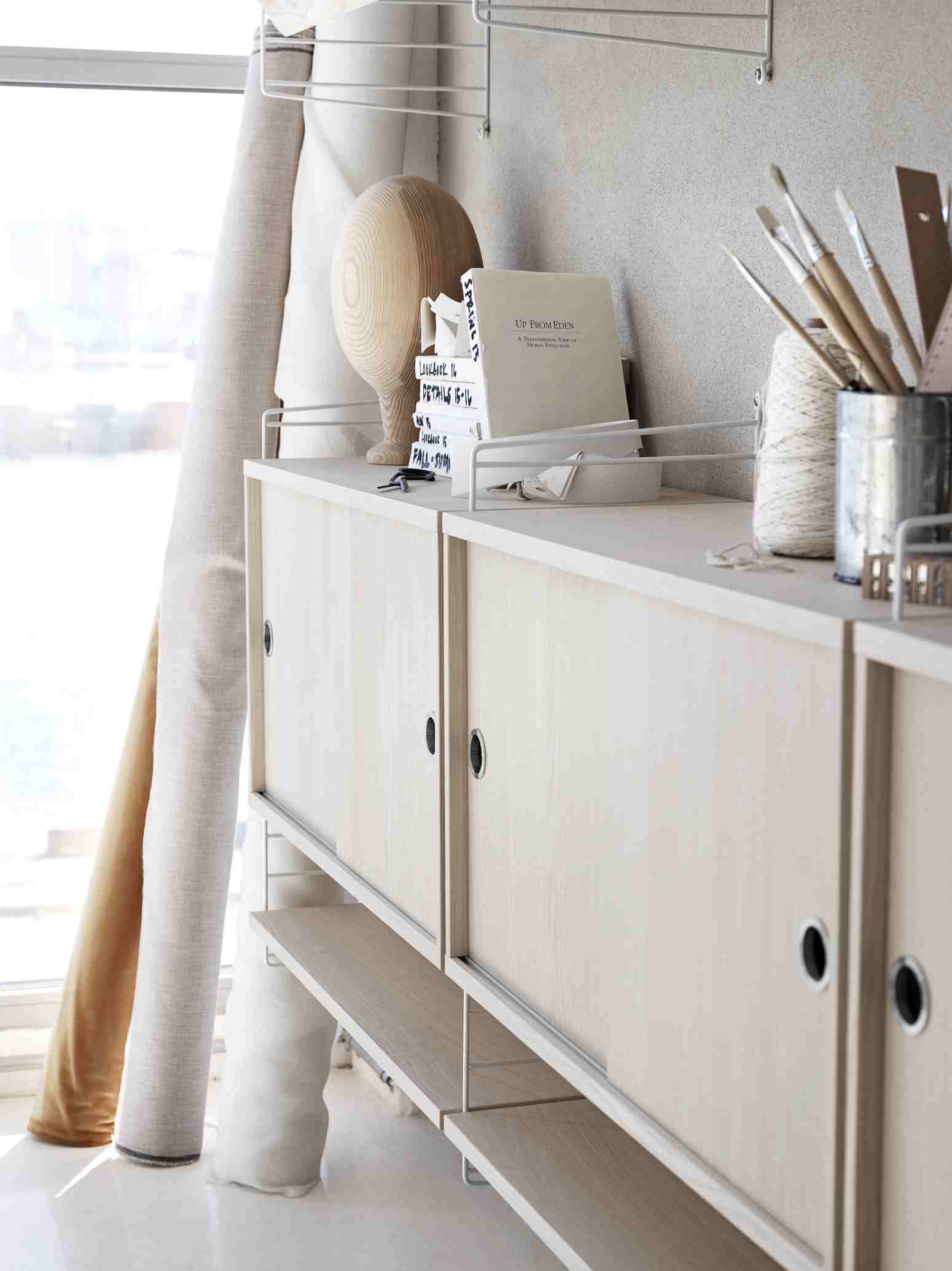 String  Living room wall shelving system E String Furniture