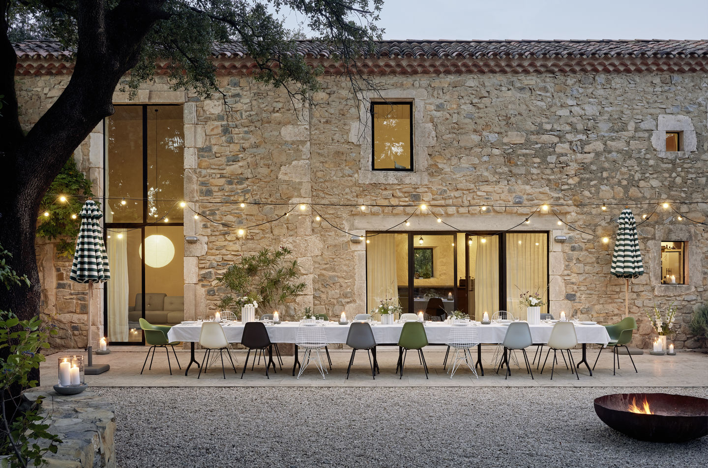 Eames Fibreglass Chair DSX Chair Vitra