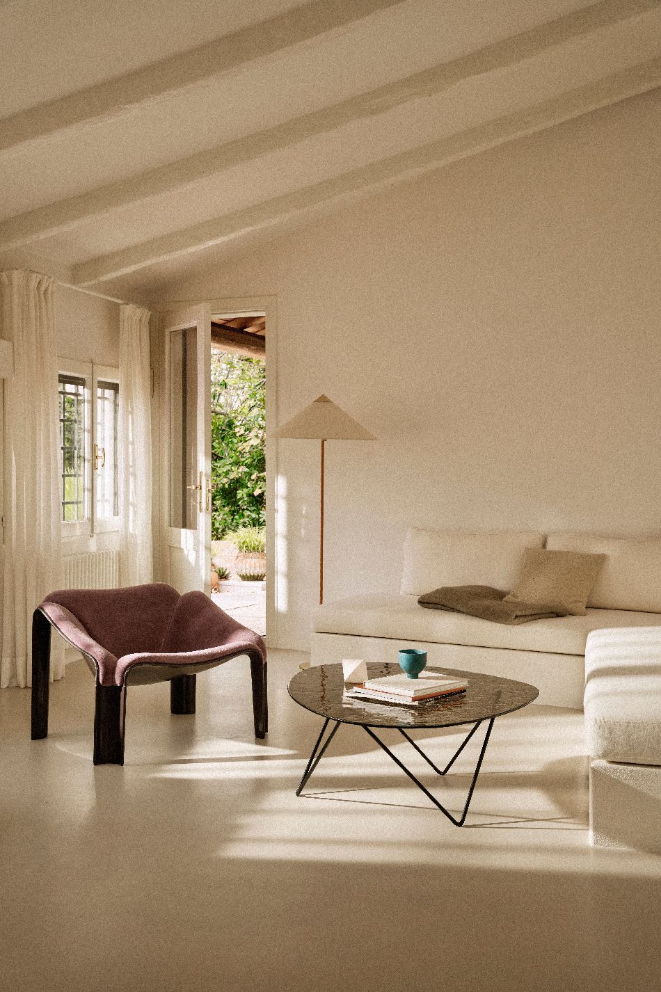 F300 Lounge Chair Armchair Gubi