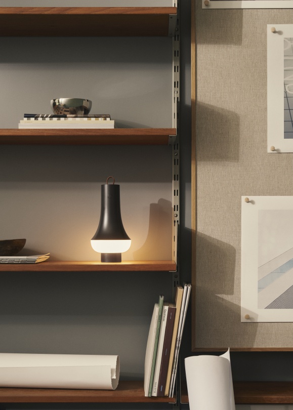 Tomoshi Portable rechargeable lamp / table lamp Louis Poulsen
