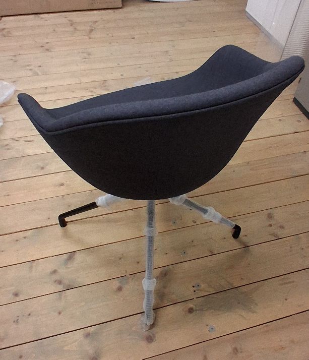 About a Chair AAC221 / AAC 221 / Soft Chair SWIVEL BASE / REMIX 286 Hay IMPERFECT ITEMS