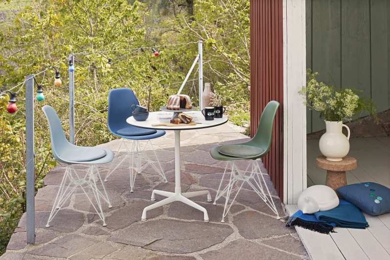 Eames Contract Table round Ø70 cm Vitra