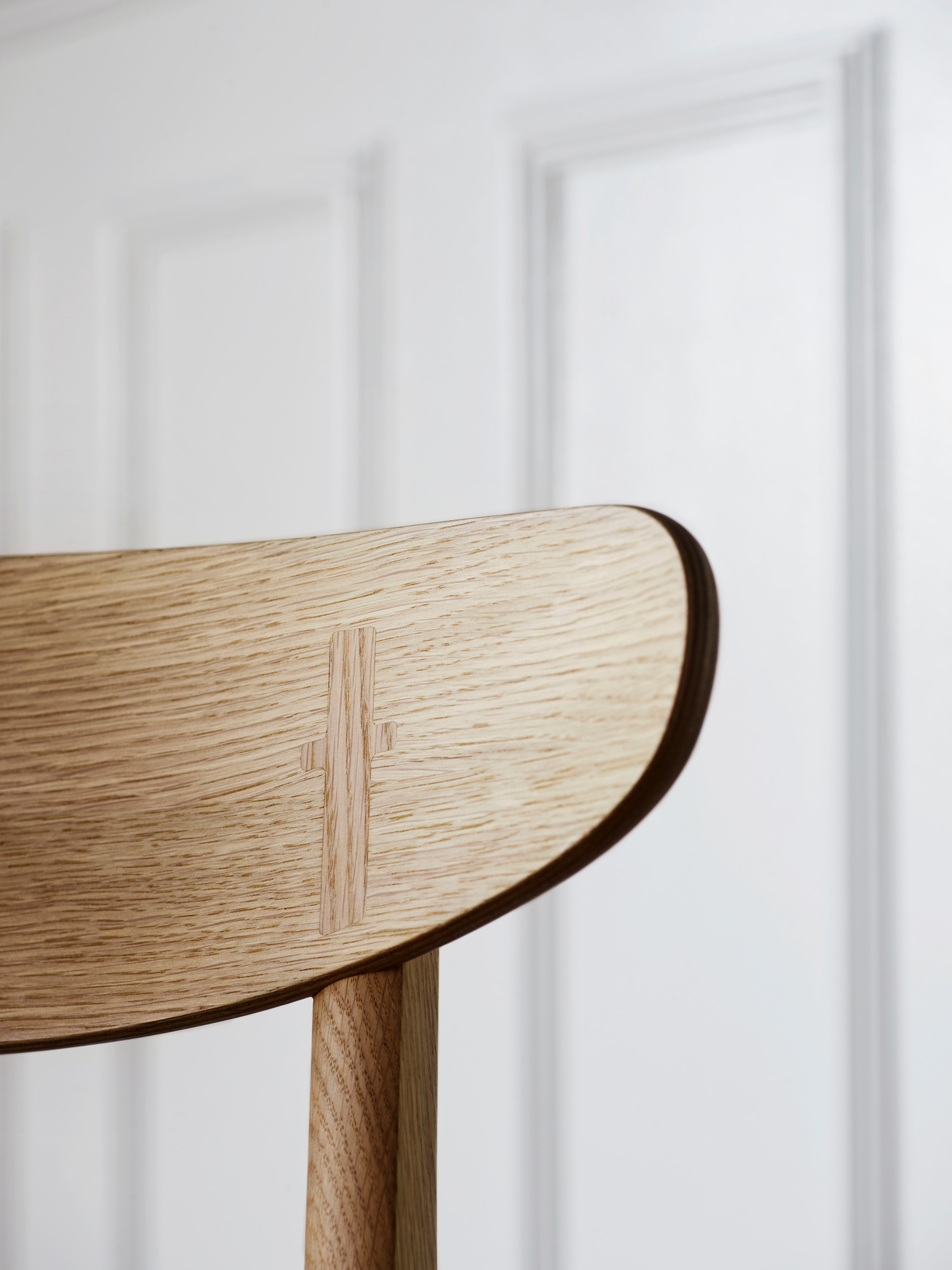 CH30P Chair upholstered Carl Hansen &amp; Søn Frame oak black Seat Thor 350