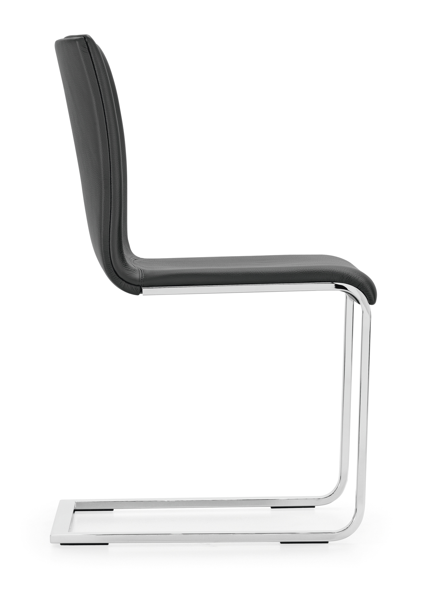 Lynn S chair Girsberger