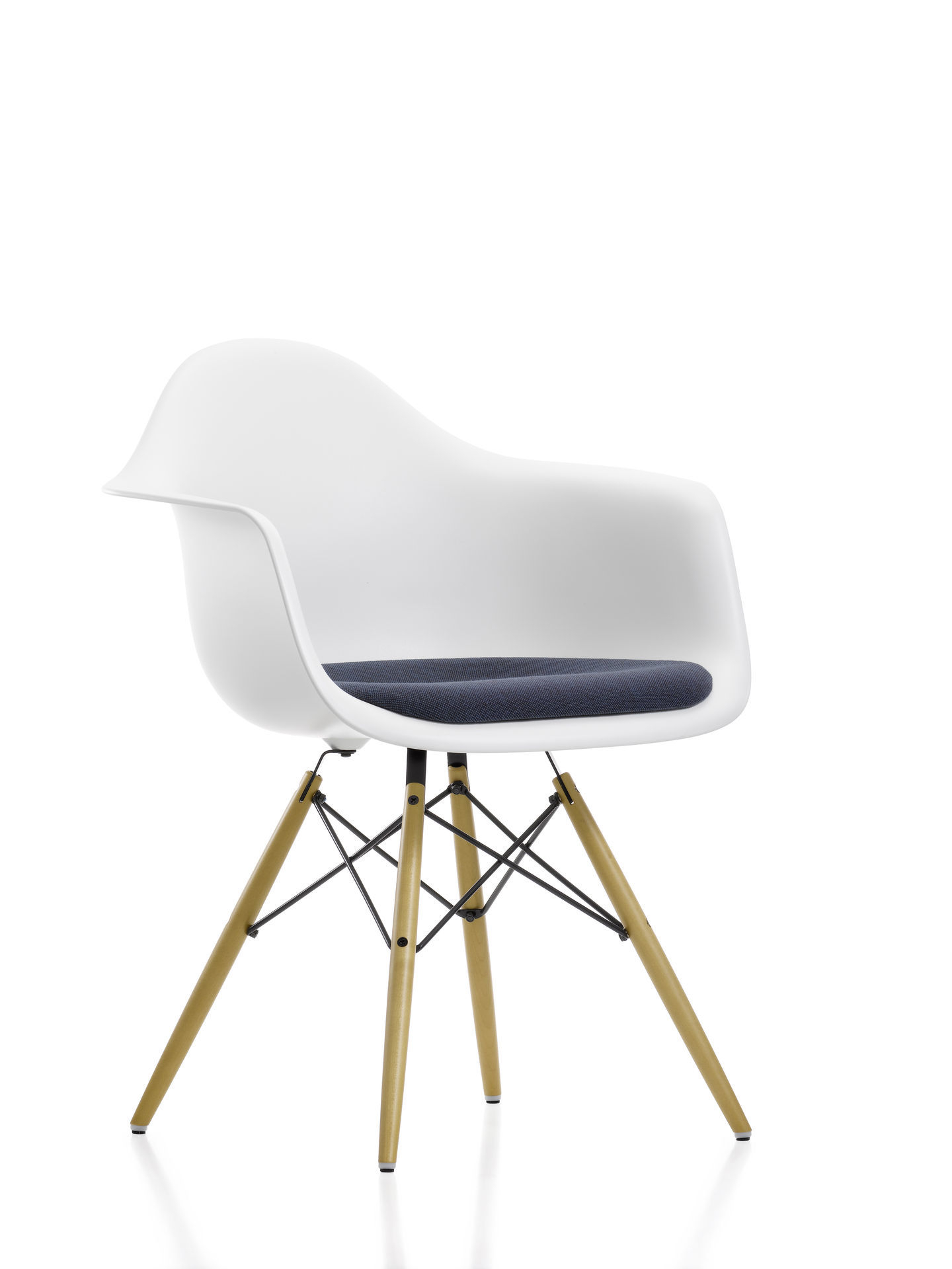 Eames Plastic Arm Chair DAW Chair with seat cushion Vitra