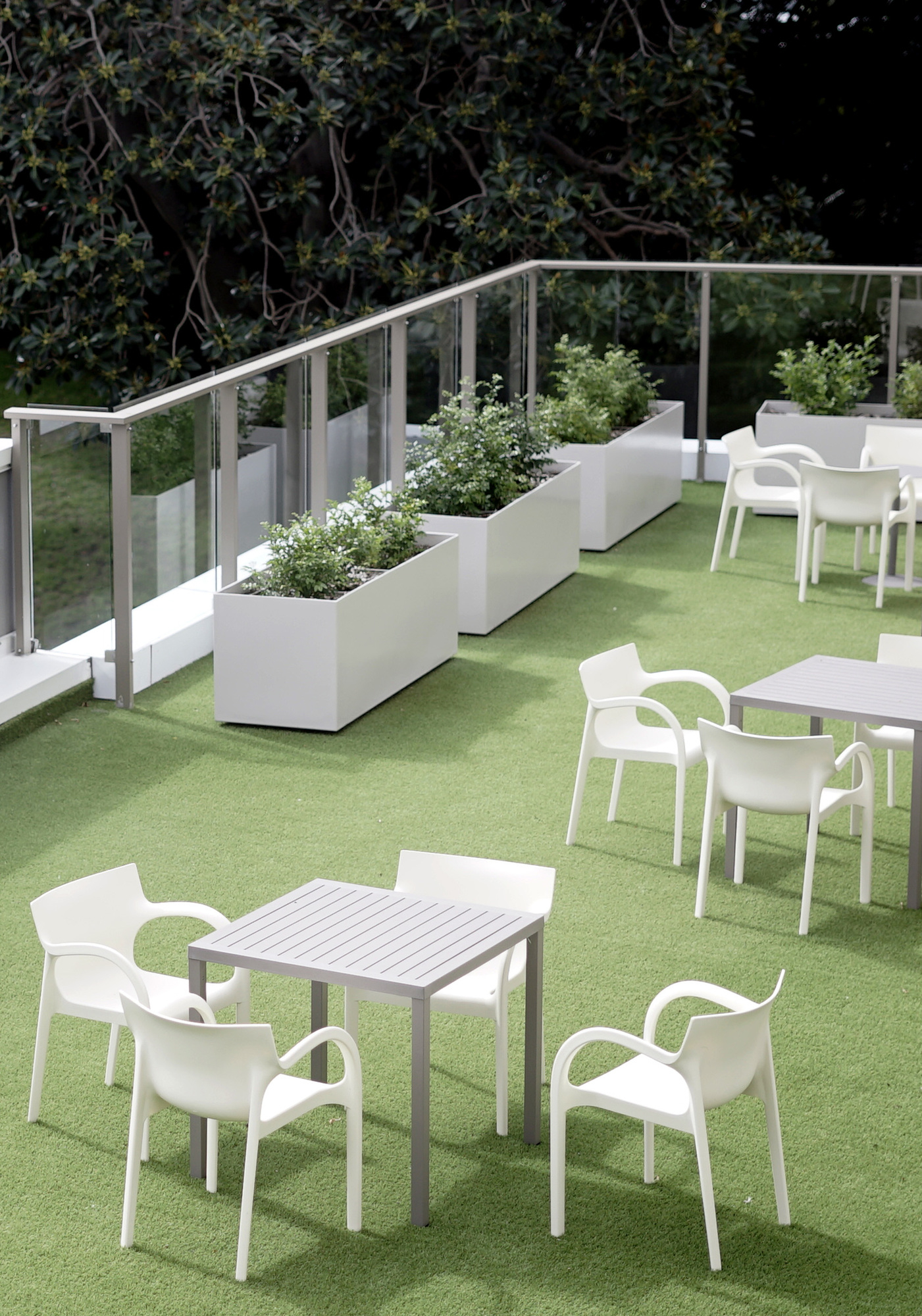 Poppystar Outdoor Chair Stackable Set of 4 Segis white