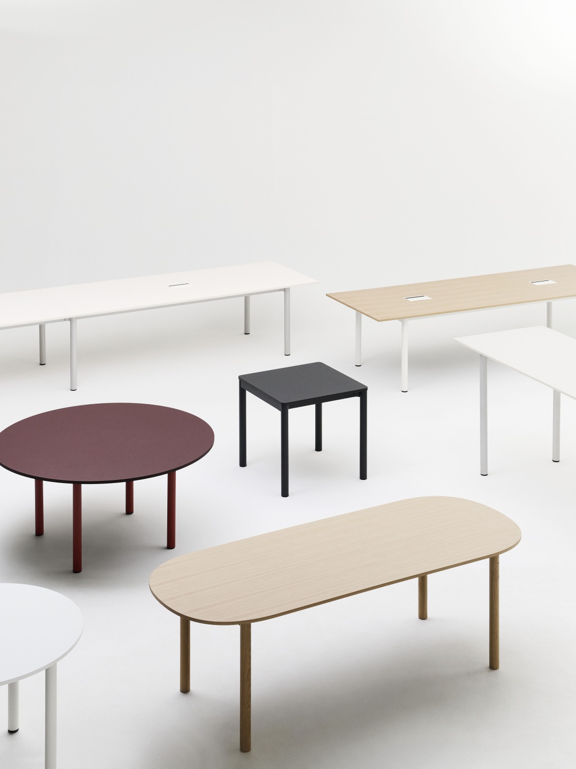 Annex Table Round Dining Table Hay