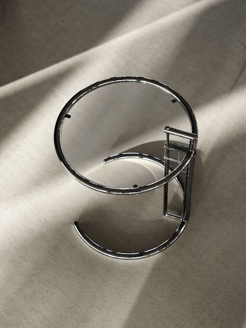 Adjustable replacement glass plate for ClassiCon side table