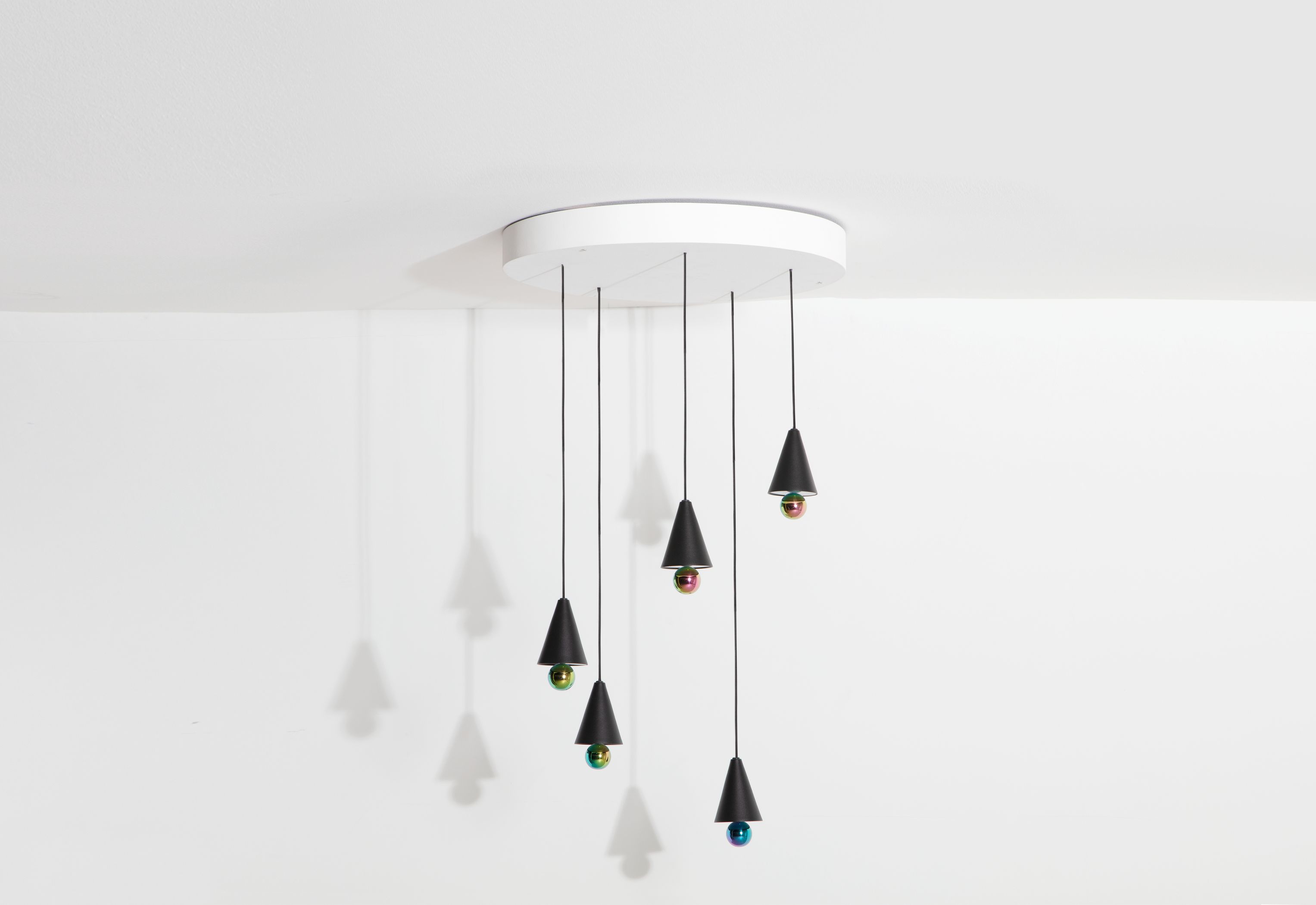 Cherry Pendant light Pendant Light Set of 5 Round Plate Petite Friture